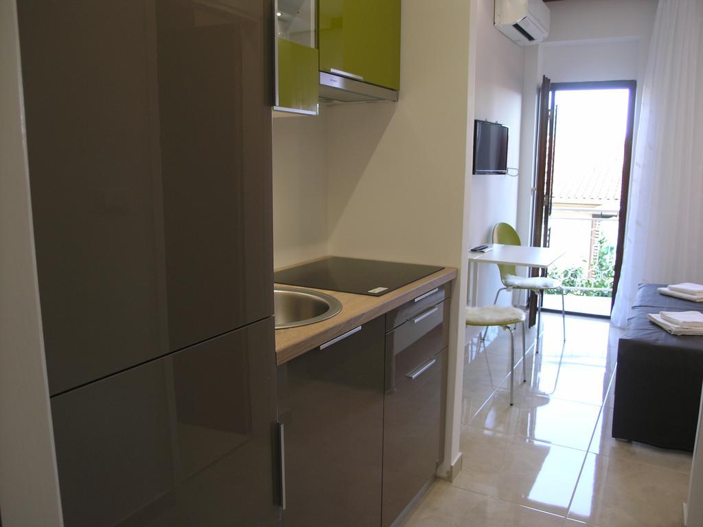 Apartments Dobrila Podgora Exterior photo